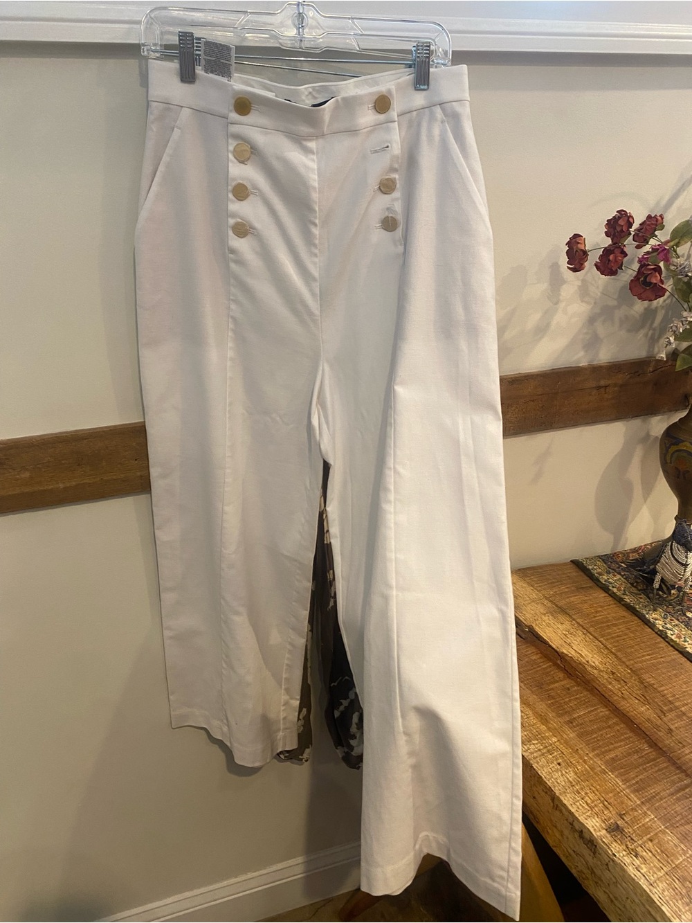 BCBGMaxAzria women’s wide leg pants( gold buttons)NWT